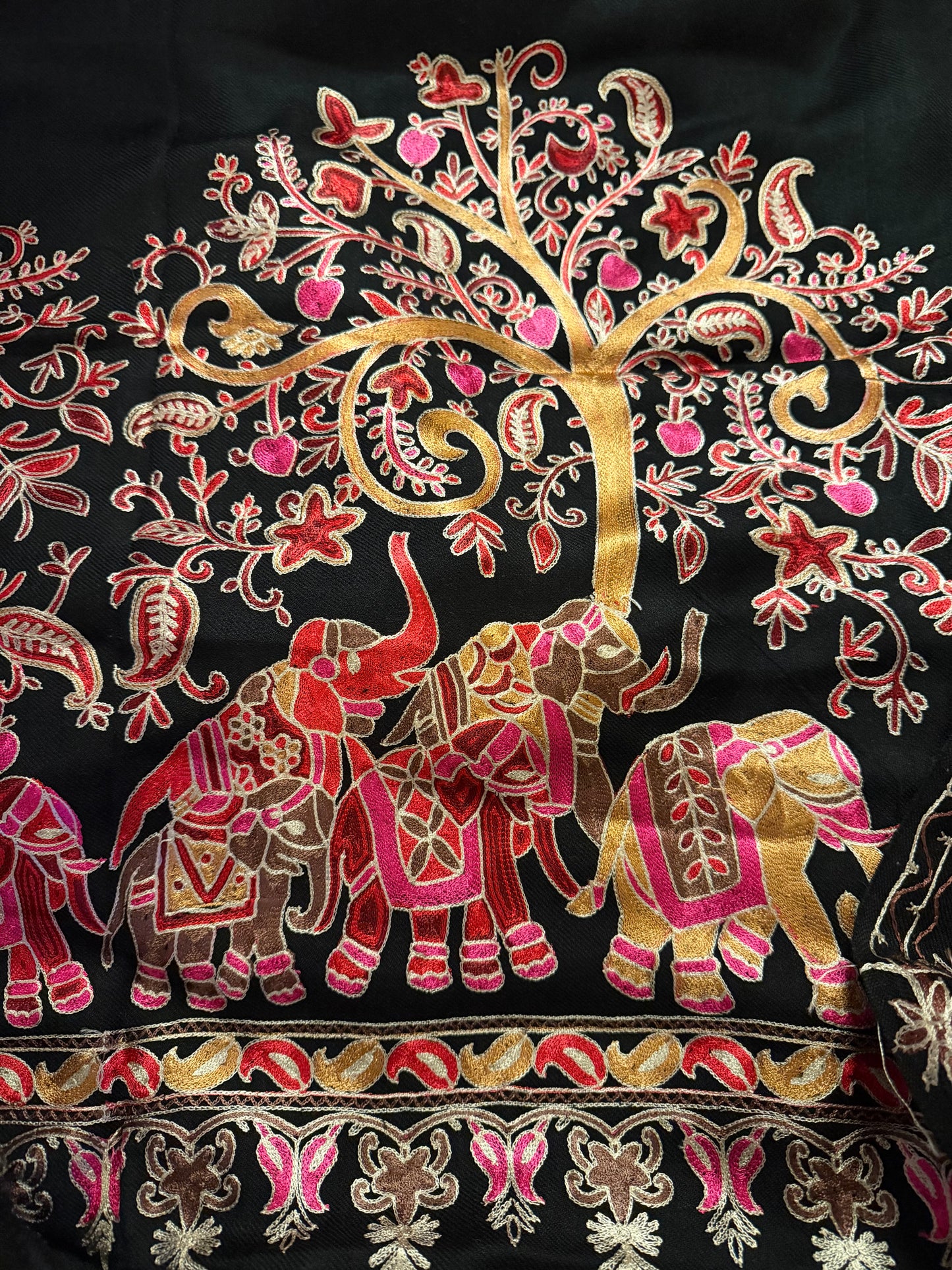 Royal Tusk Embroidered (Dark)