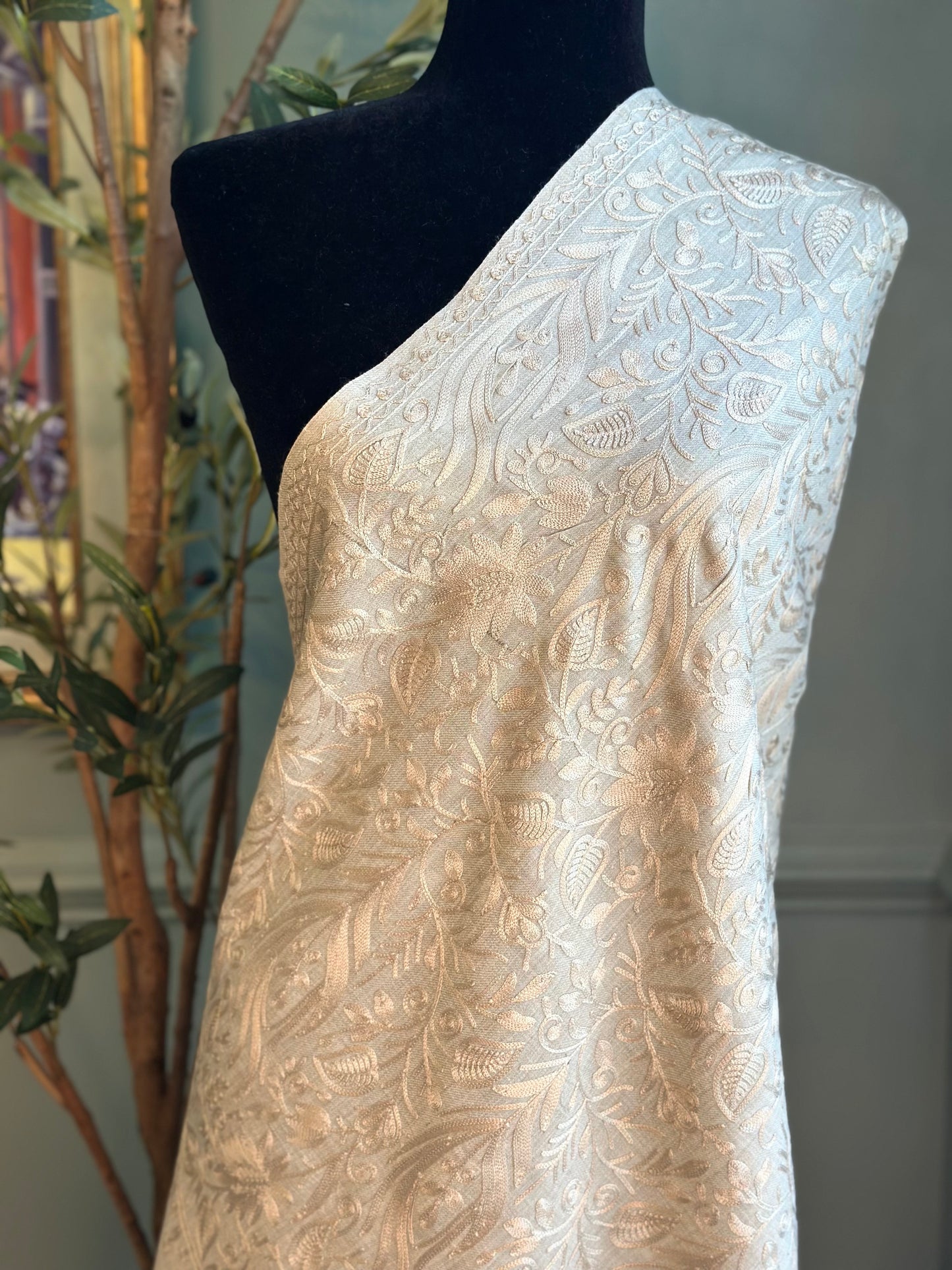 Earthly Elegance(Gold)