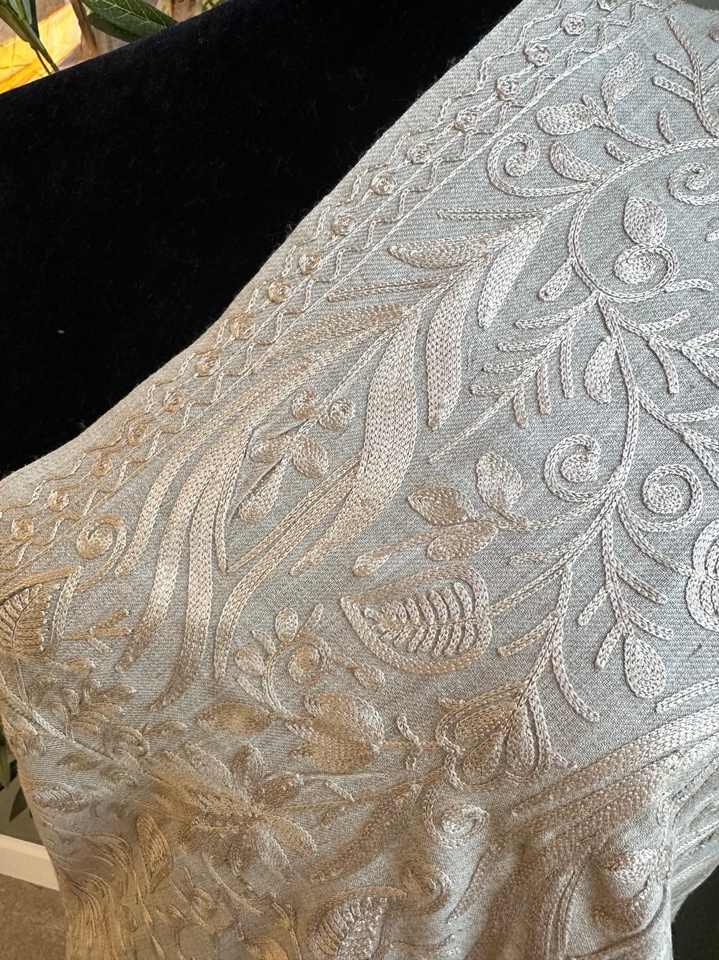 Earthly Elegance(Gold)