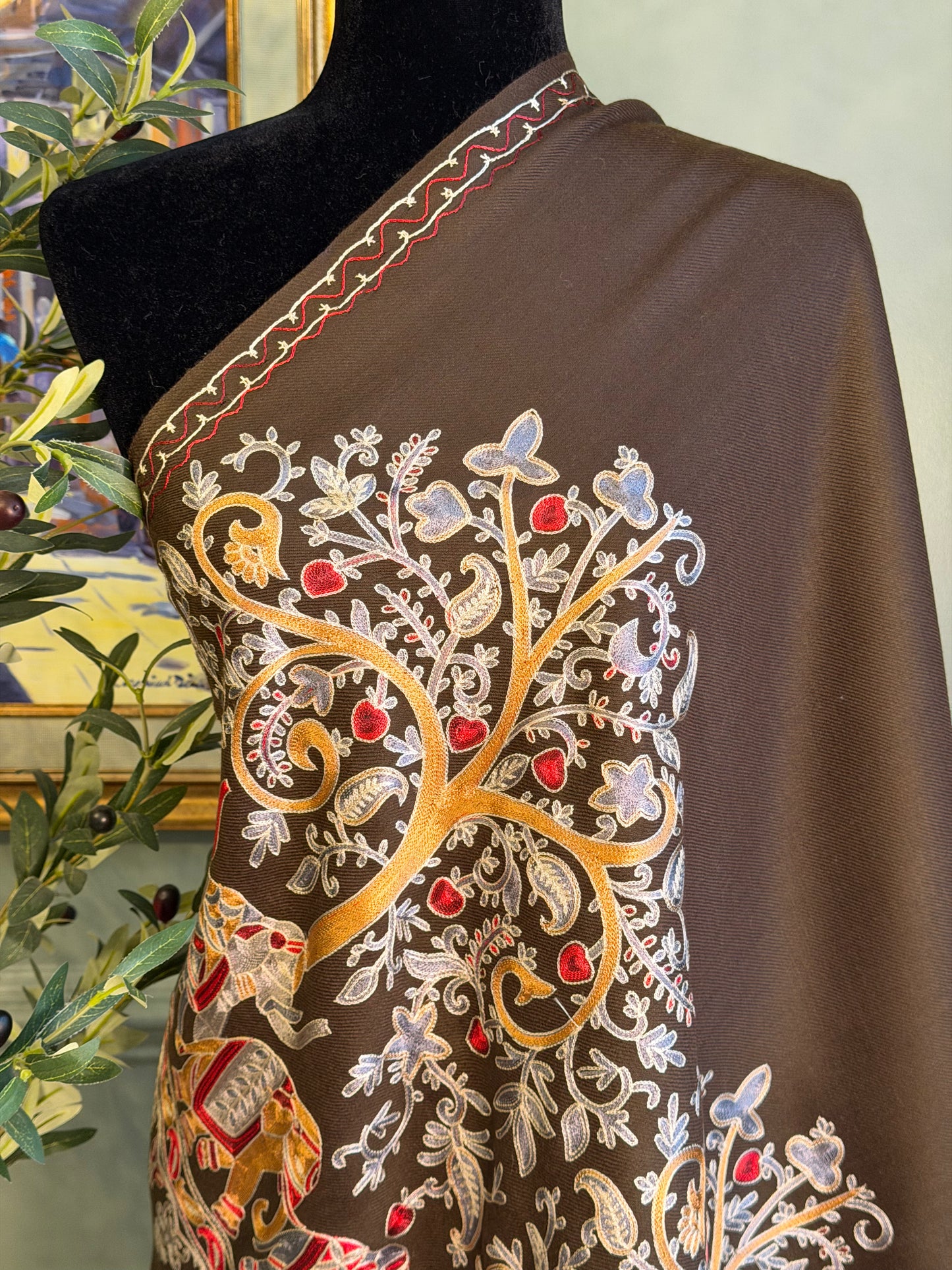 Royal Tusk Embroidered (Dark)