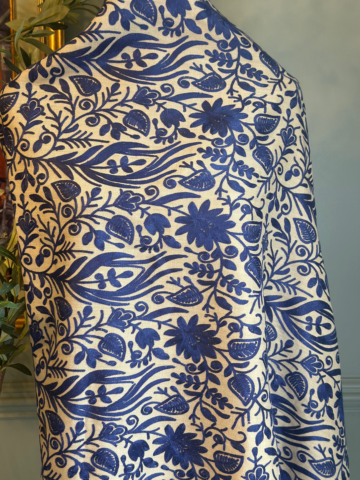 Royal Threads (Flowers)