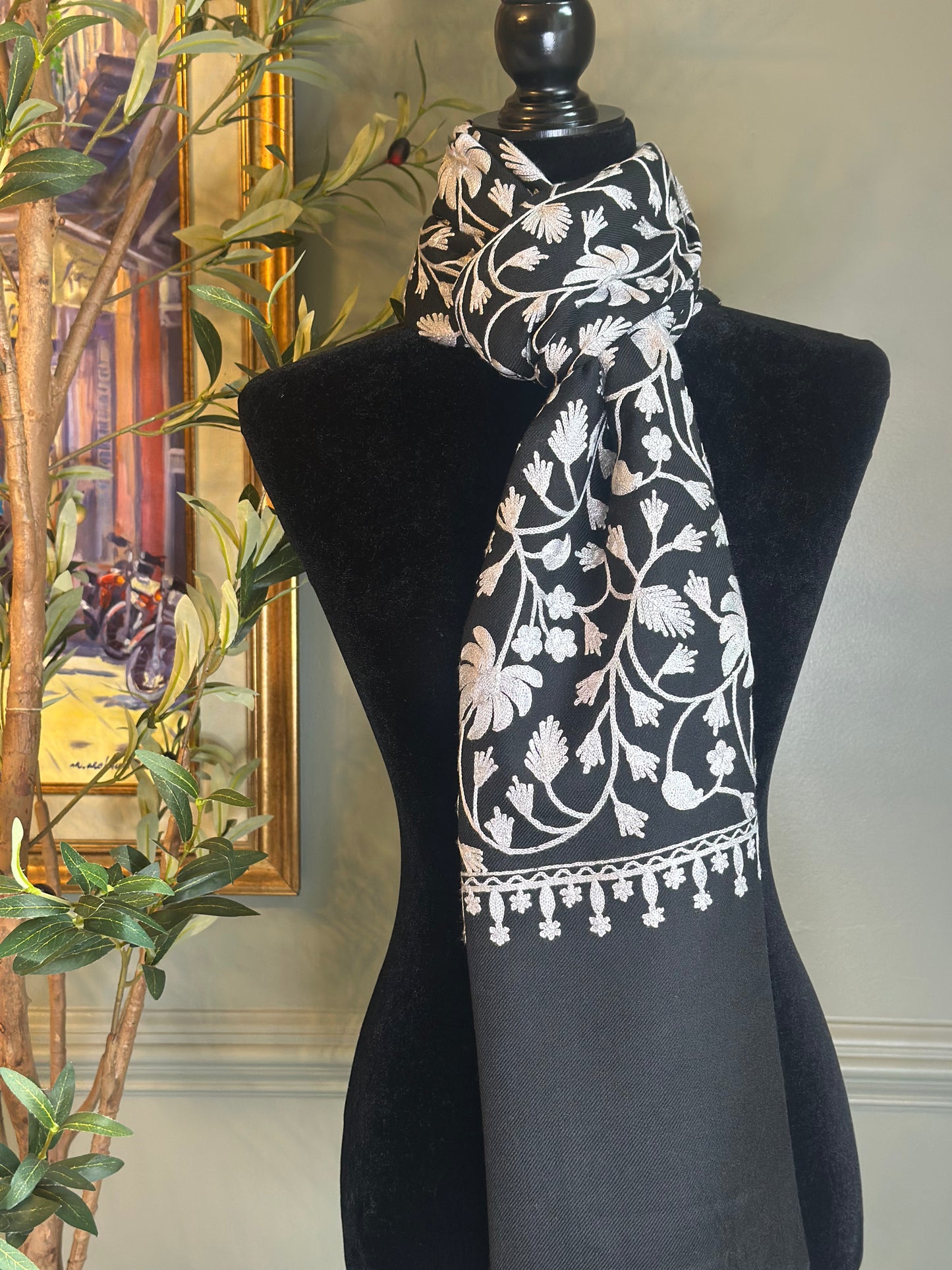 Threaded Elegance (Black)