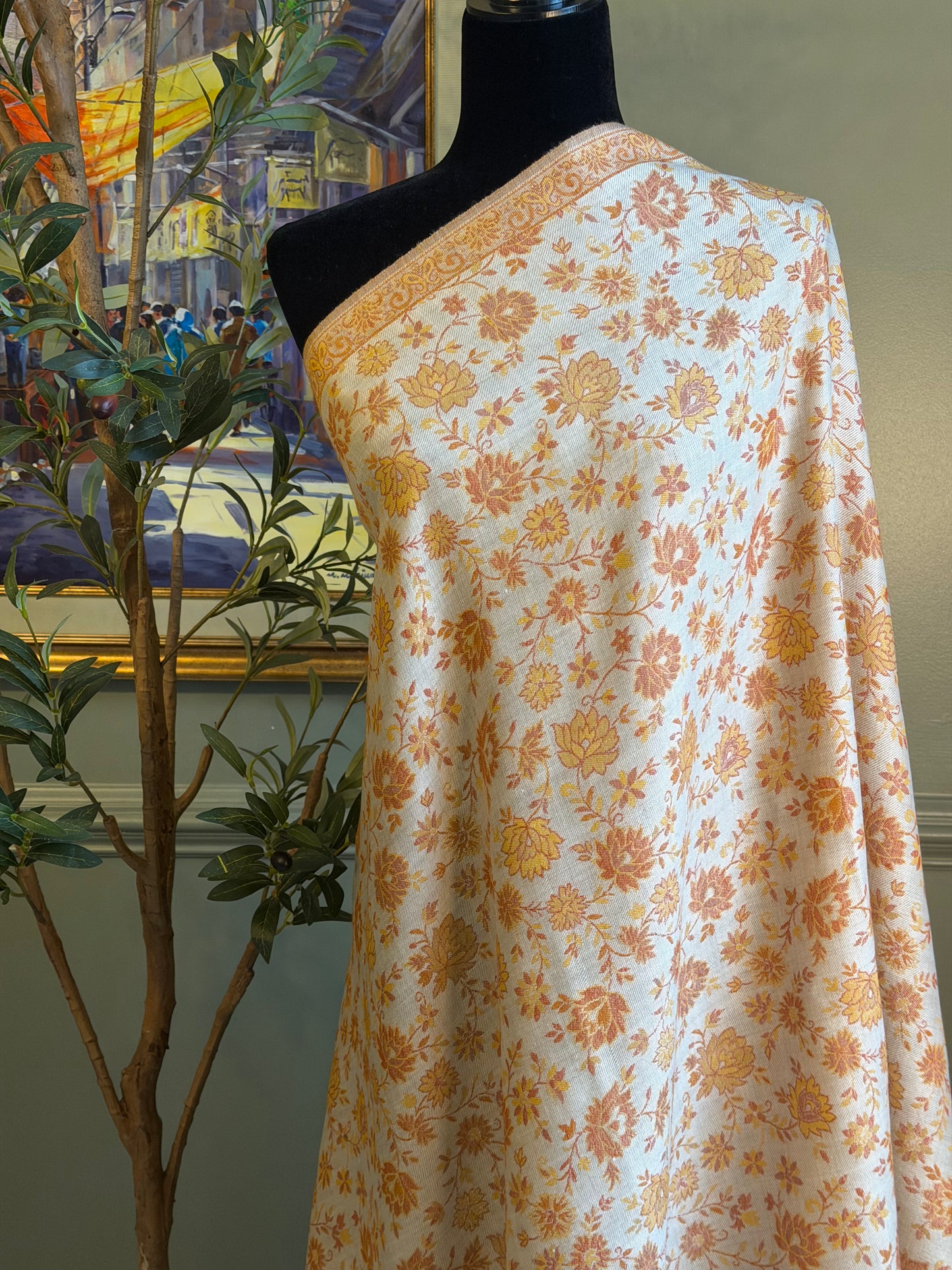 Bloom in Gold