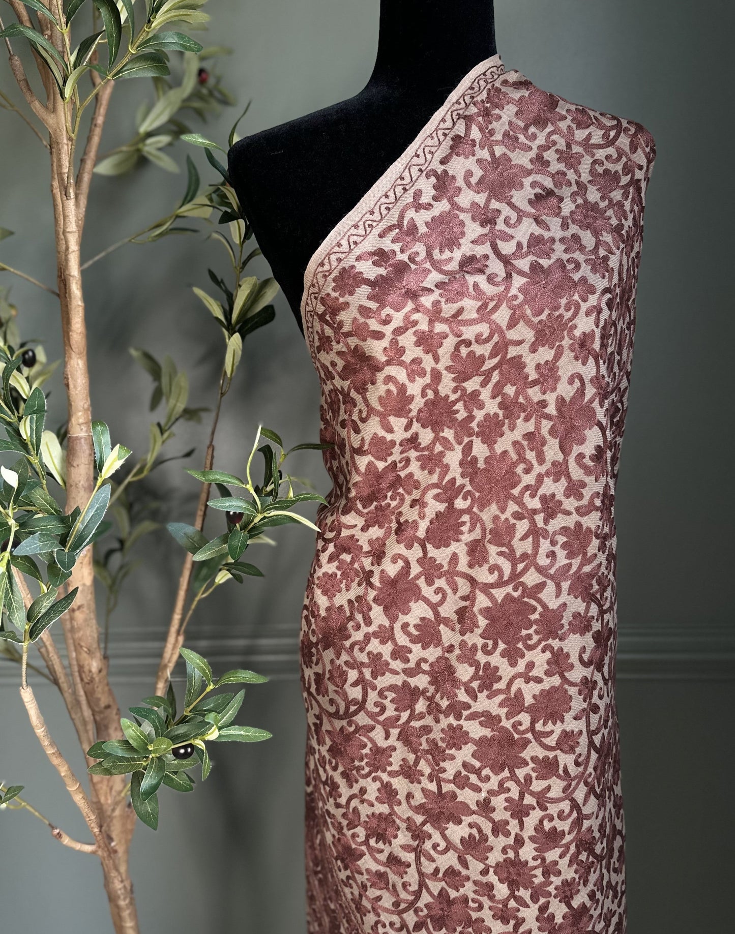 Earthly Elegance (Brown)