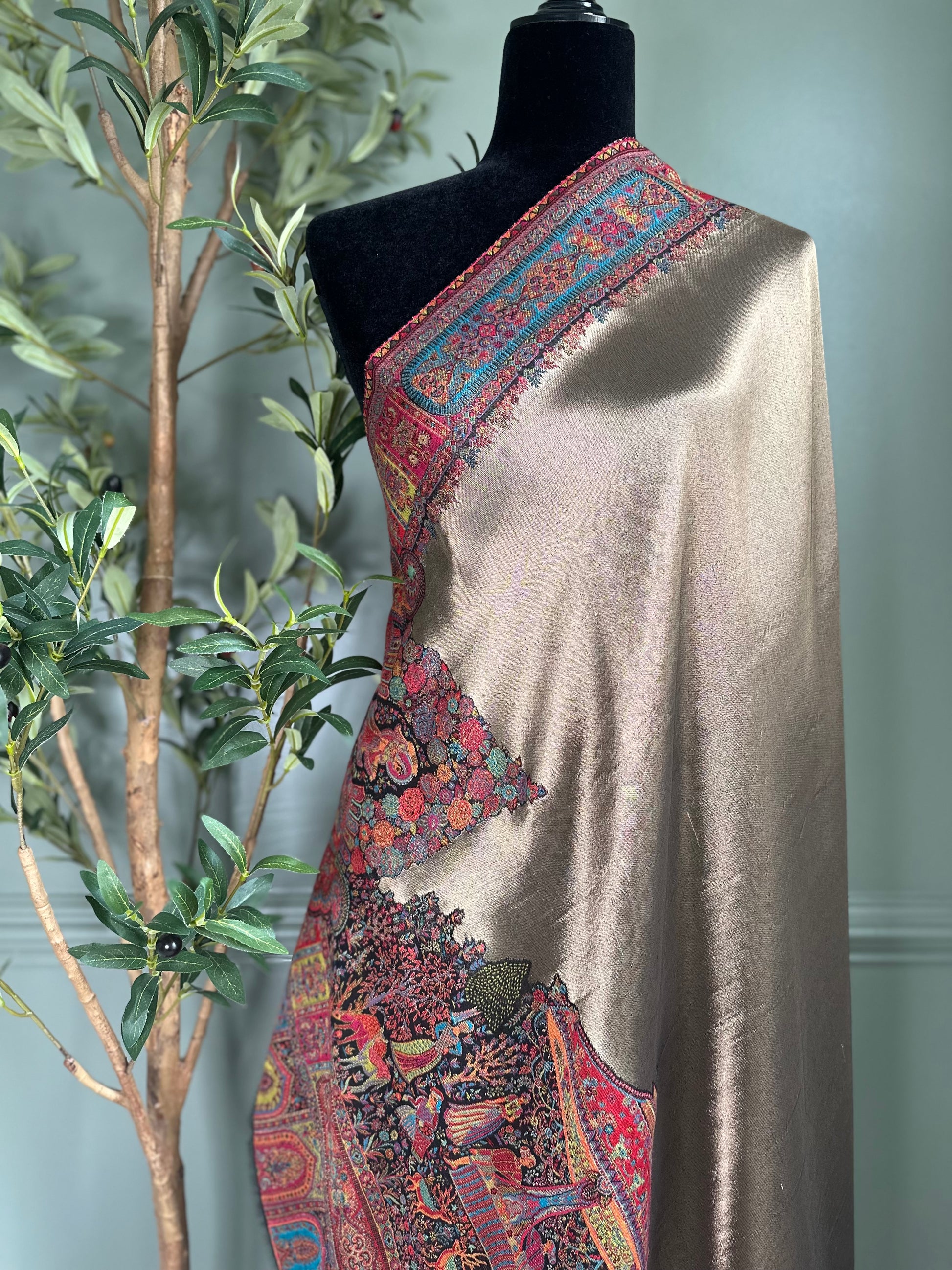 royal look shawl silk